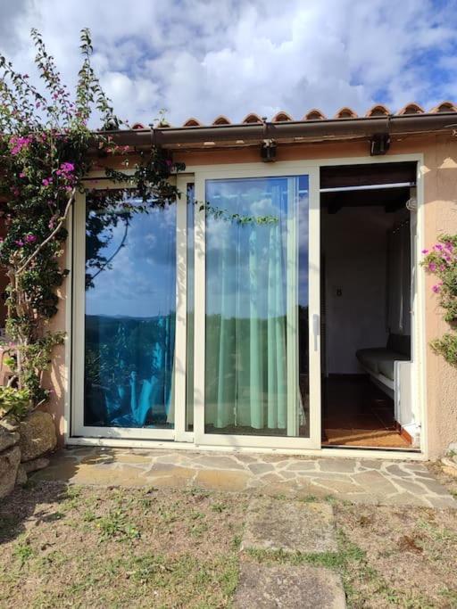 Villetta Gabri, Palau Esterno foto