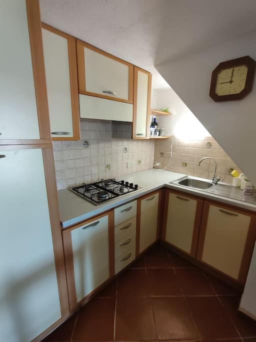 Villetta Gabri, Palau Esterno foto